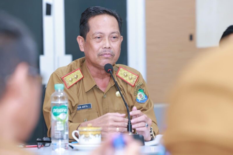 Sekda Bombana, Drs. Man Arfa